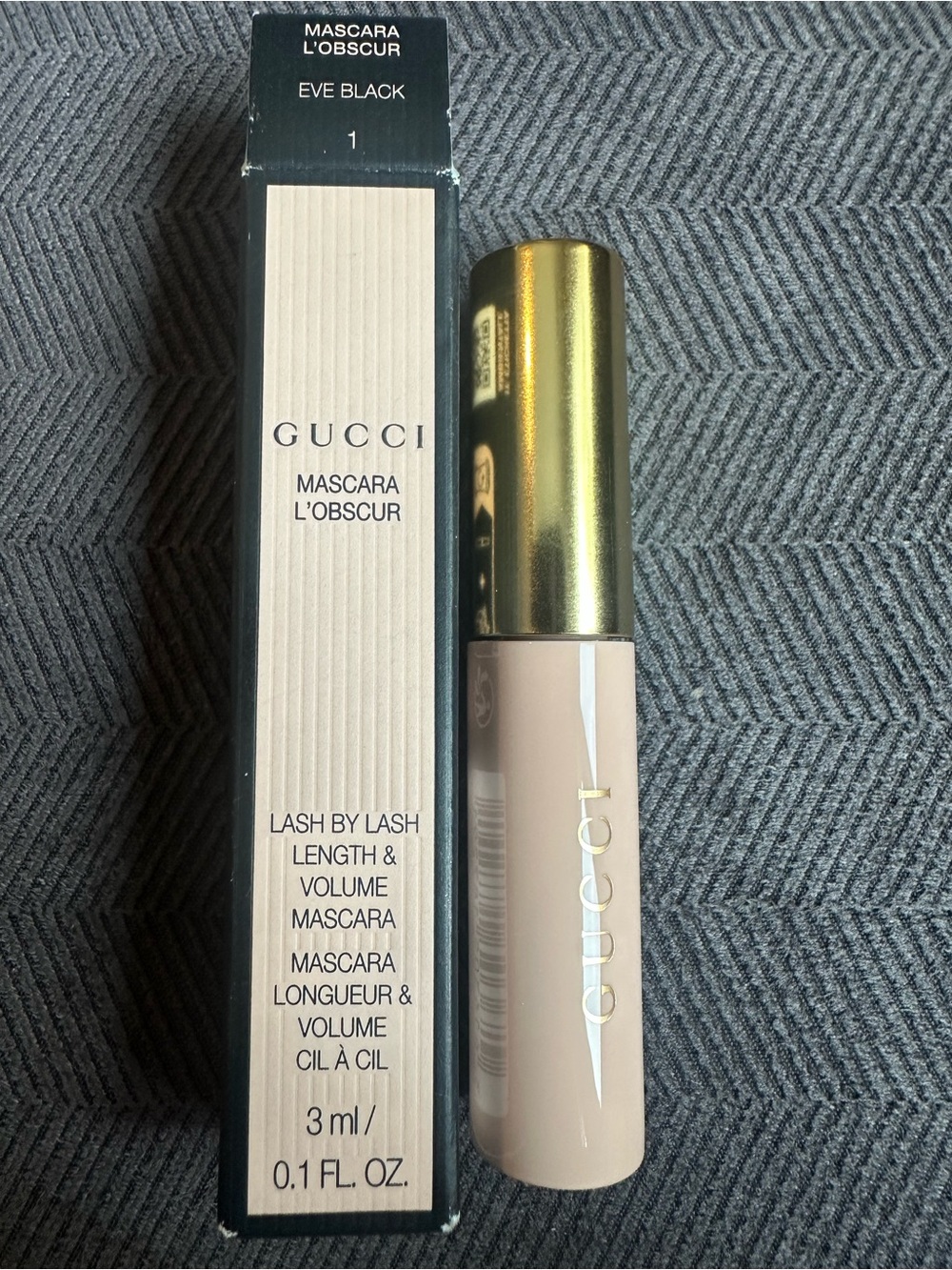 Gucci Mascara L'Obscur (Eve Black) – Beige Tube with Gold Cap